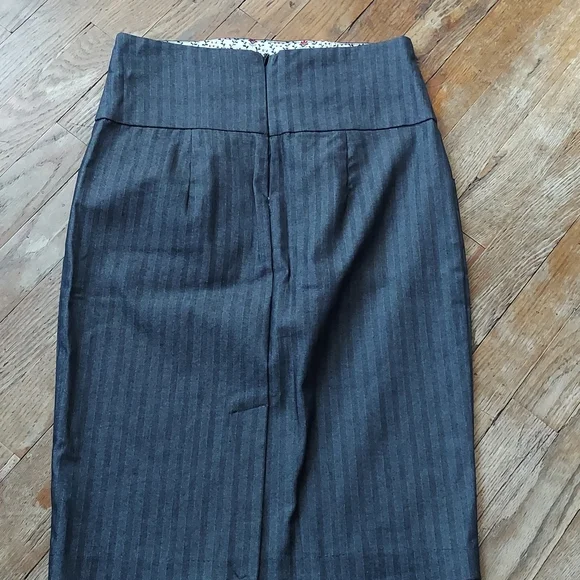 Skirts - Picture 12 of 16